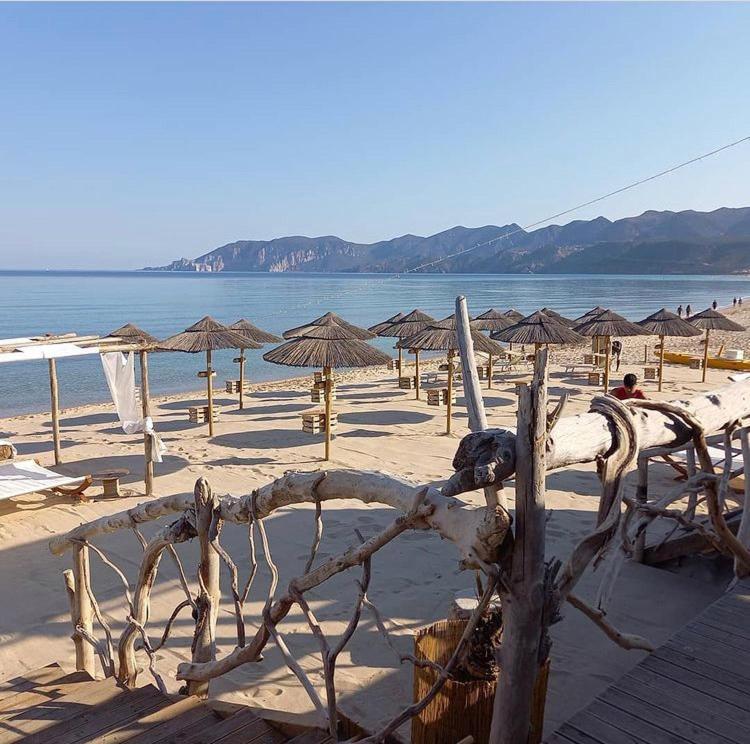 Domus Deiana Case Vacanza 산 조반니 수에르기우 외부 사진